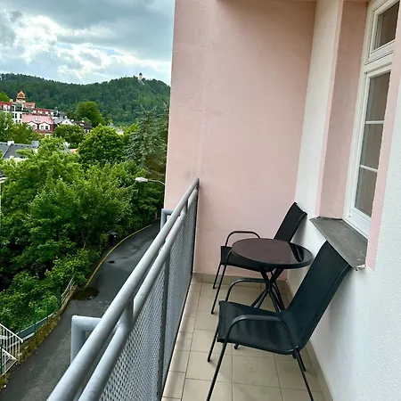 7 Petrin Karlovy Vary